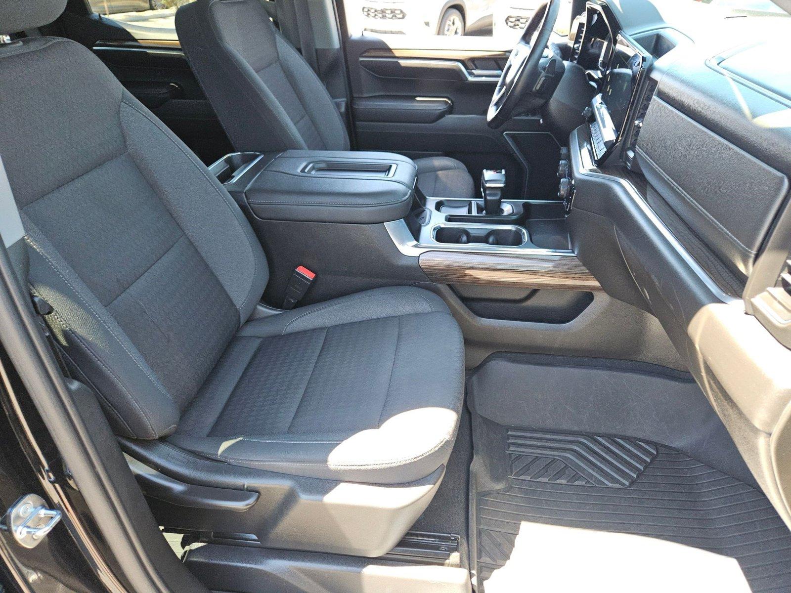 2022 Chevrolet Silverado 1500 Vehicle Photo in GILBERT, AZ 85297-0446