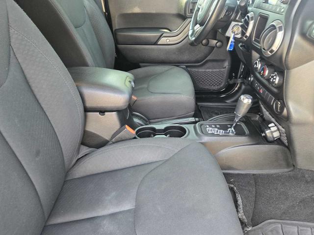 2017 Jeep Wrangler Vehicle Photo in DENTON, TX 76210-9321