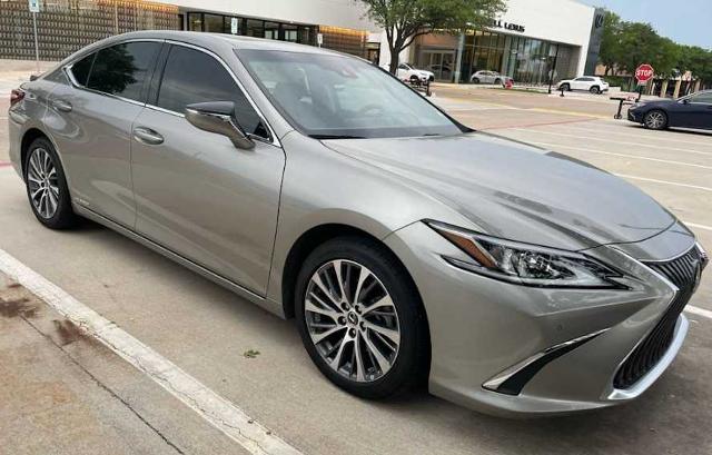 2021 Lexus ES 300h Vehicle Photo in FORT WORTH, TX 76132