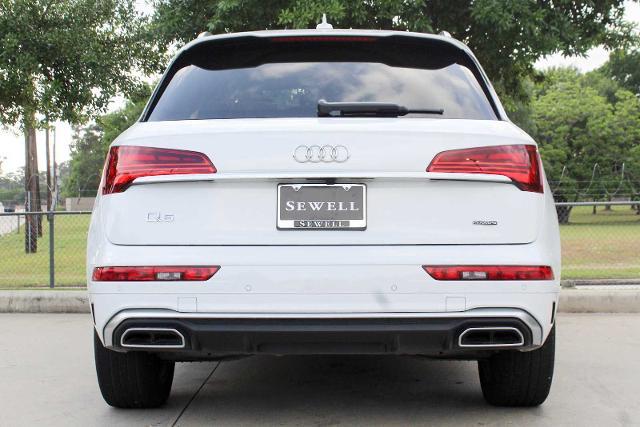 2022 Audi Q5 Vehicle Photo in HOUSTON, TX 77090