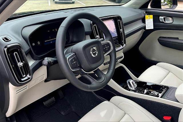 2026 Volvo XC40 Vehicle Photo in Houston, TX 77007