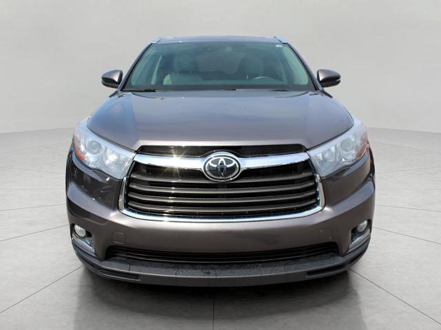 2016 Toyota Highlander Vehicle Photo in Green Bay, WI 54304