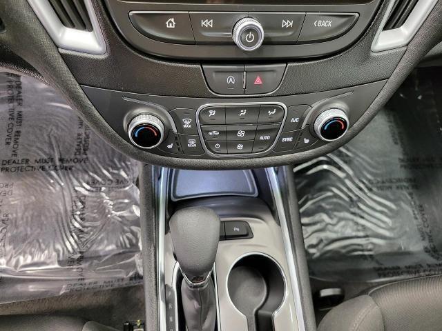 2024 Chevrolet Malibu Vehicle Photo in GREEN BAY, WI 54303-3330