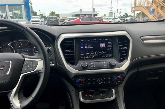2023 GMC Acadia Vehicle Photo in TOPEKA, KS 66609-0000