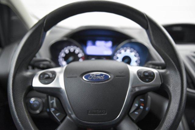 2013 Ford Escape Vehicle Photo in Akron, OH 44320