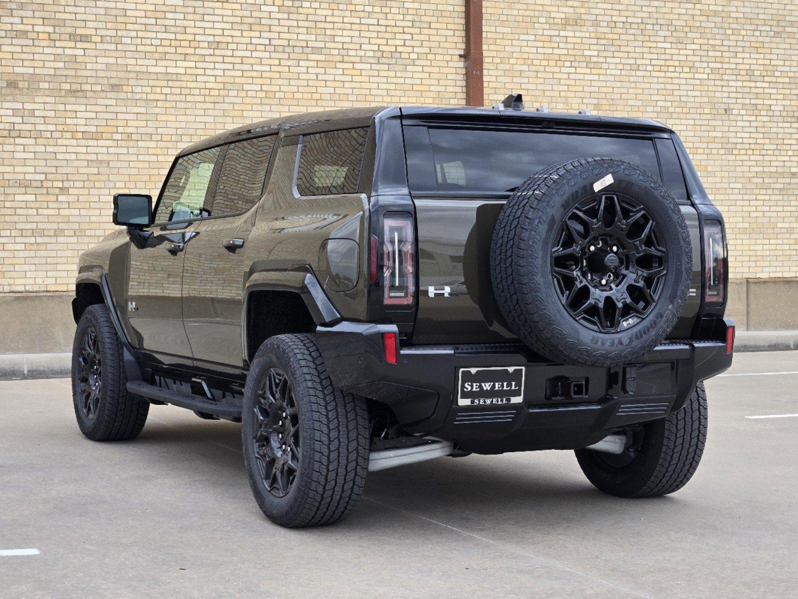 2025 GMC HUMMER EV SUV Vehicle Photo in DALLAS, TX 75209-3016