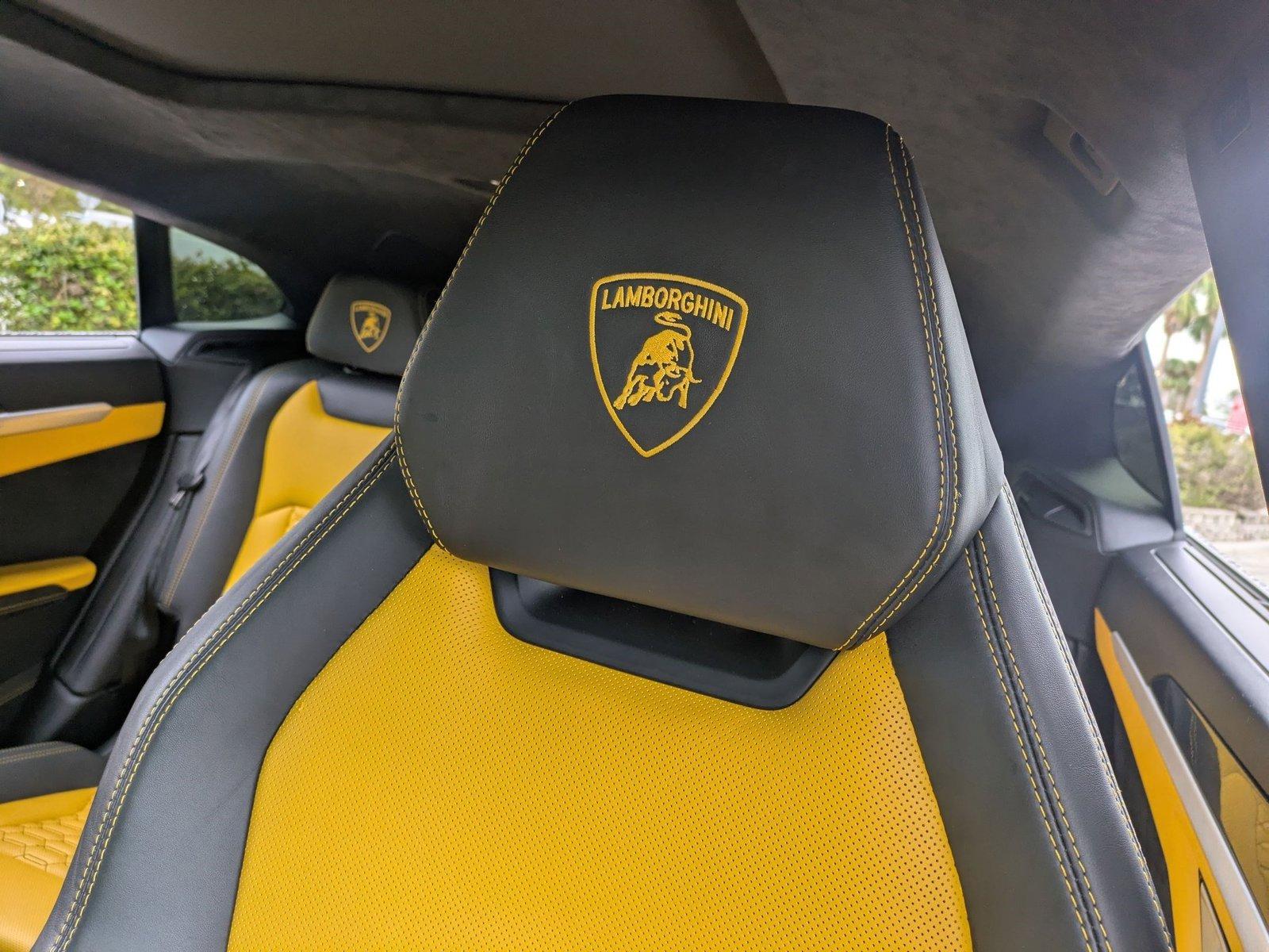 2020 Lamborghini Urus Vehicle Photo in Sarasota, FL 34231