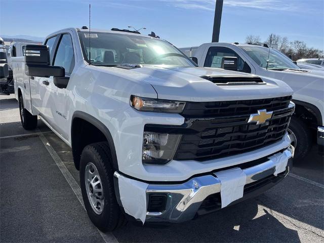 2024 Chevrolet Silverado 2500 HD Vehicle Photo in ALCOA, TN 37701-3235