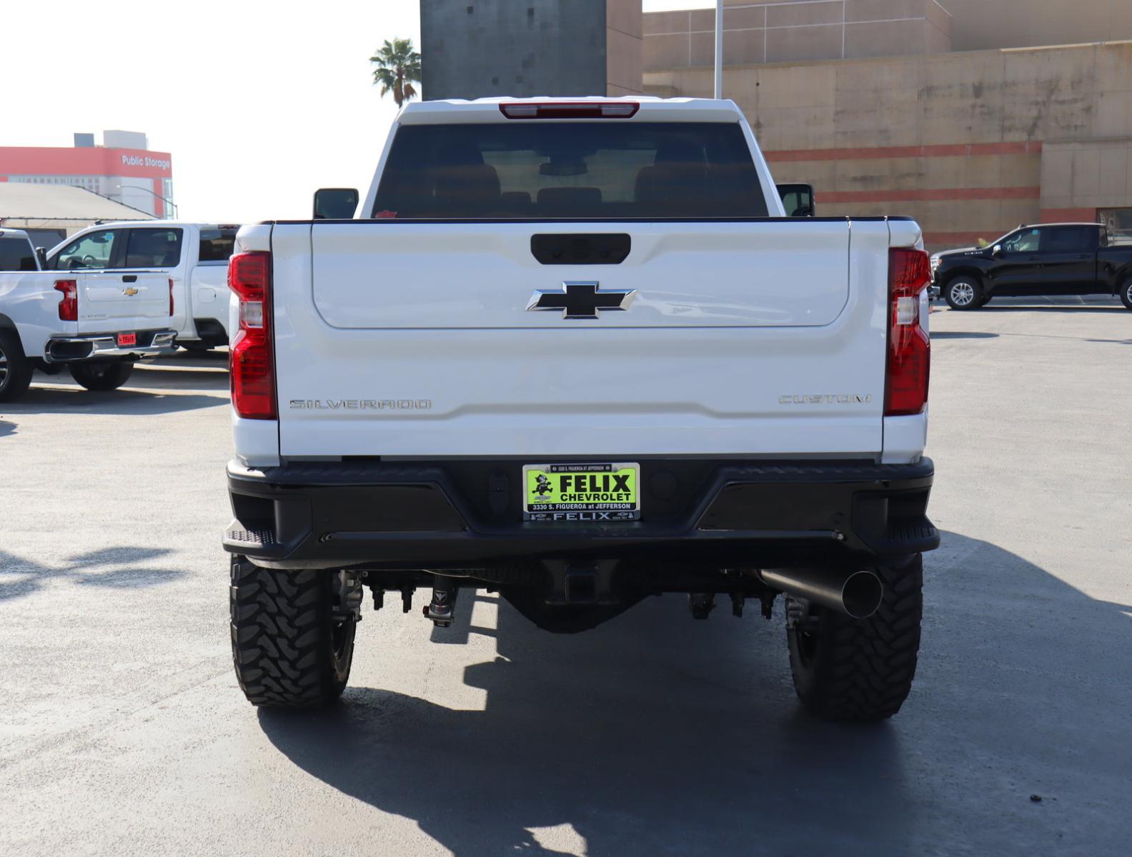 2025 Chevrolet Silverado 2500 HD Vehicle Photo in LOS ANGELES, CA 90007-3794