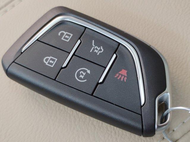 2025 Cadillac XT4 Vehicle Photo in PINEVILLE, NC 28134-8495