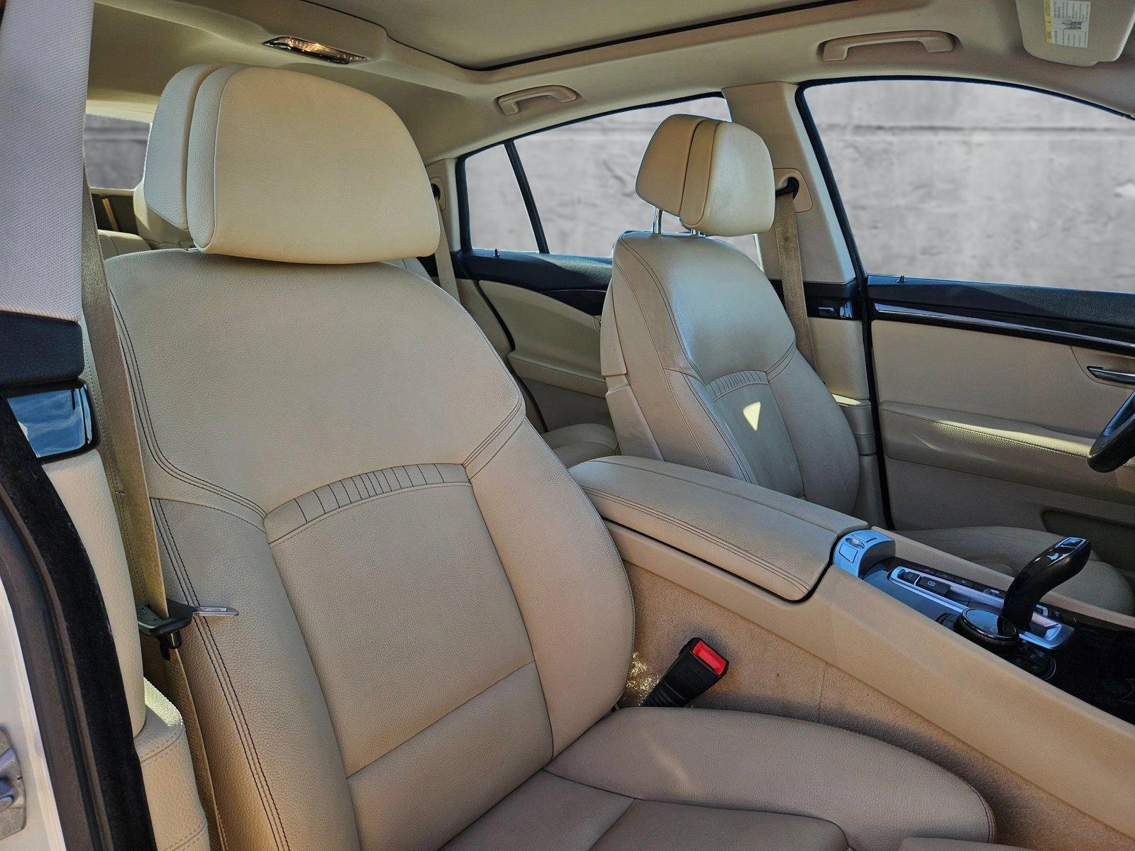 2016 BMW 550i xDrive Gran Turismo Vehicle Photo in Austin, TX 78728