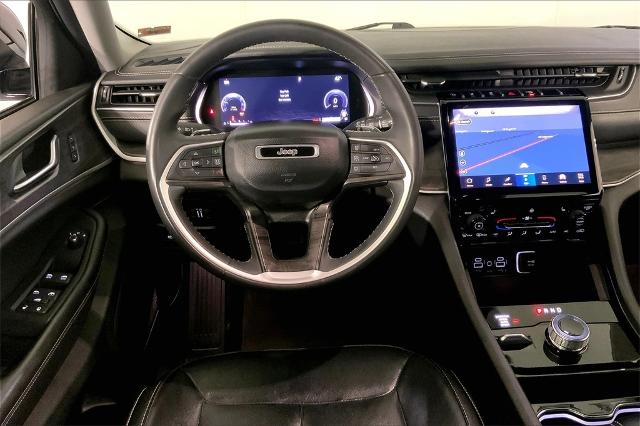 2023 Jeep Grand Cherokee Vehicle Photo in Kansas City, MO 64114