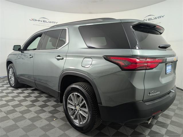2022 Chevrolet Traverse Vehicle Photo in ENGLEWOOD, CO 80113-6708