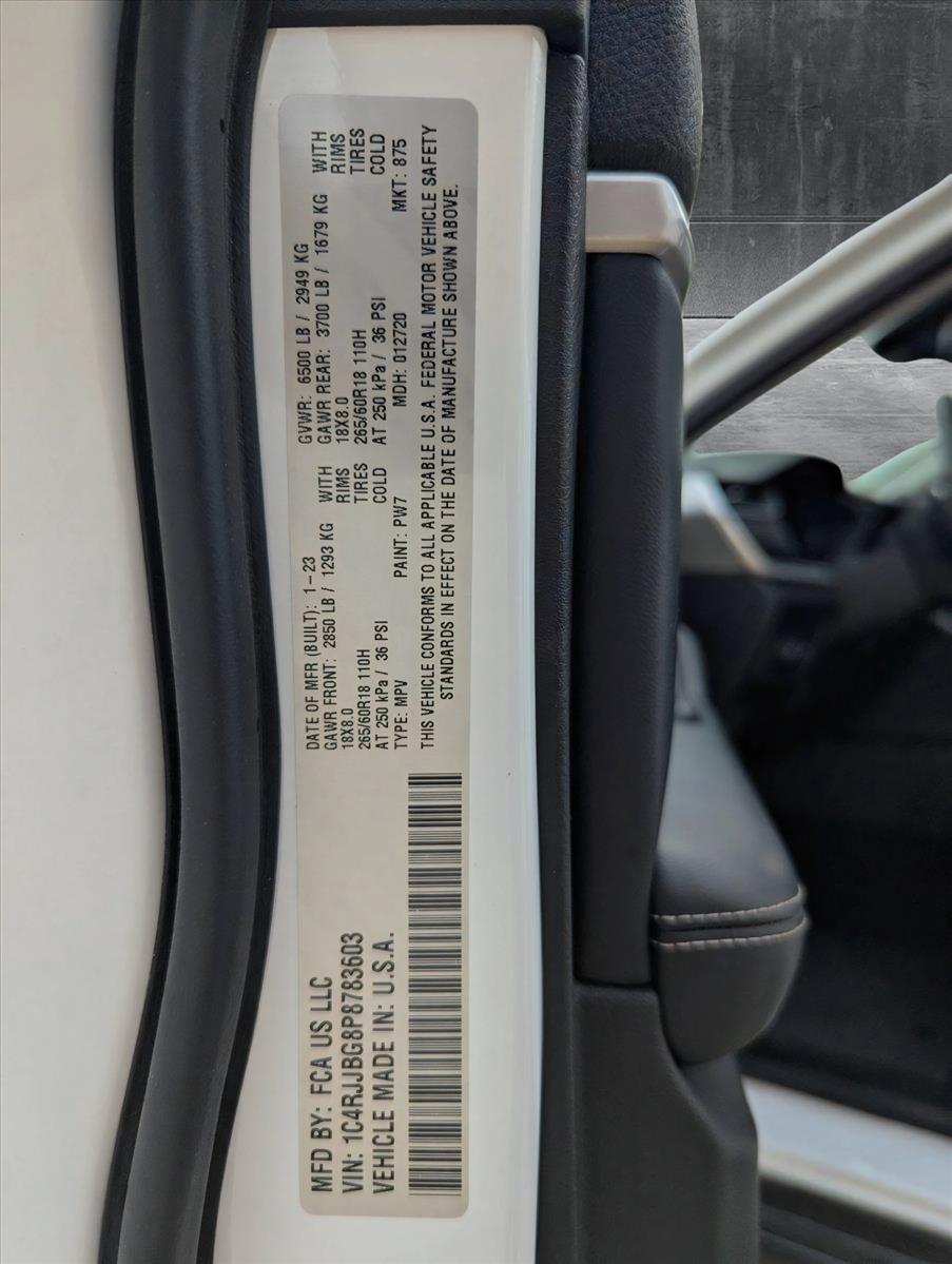 2023 Jeep Grand Cherokee L Vehicle Photo in CORPUS CHRISTI, TX 78412-4902