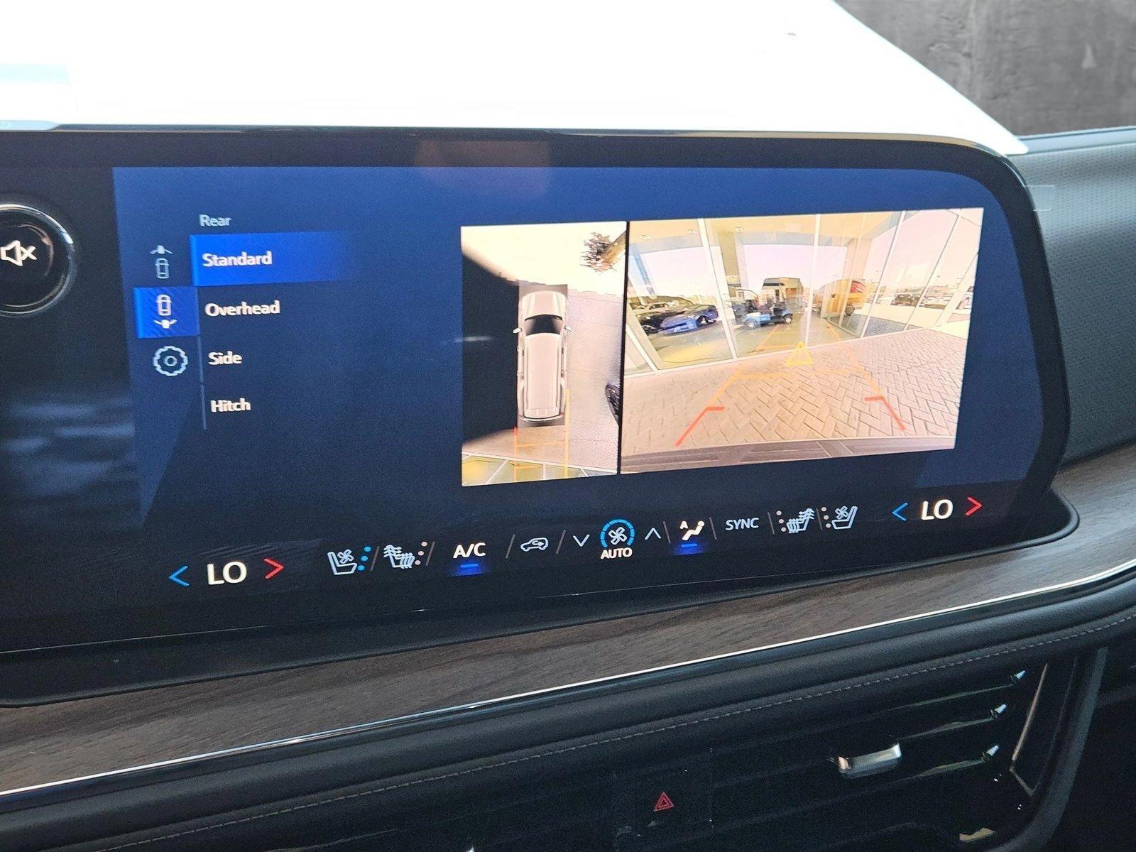 2025 Chevrolet Suburban Vehicle Photo in GILBERT, AZ 85297-0446