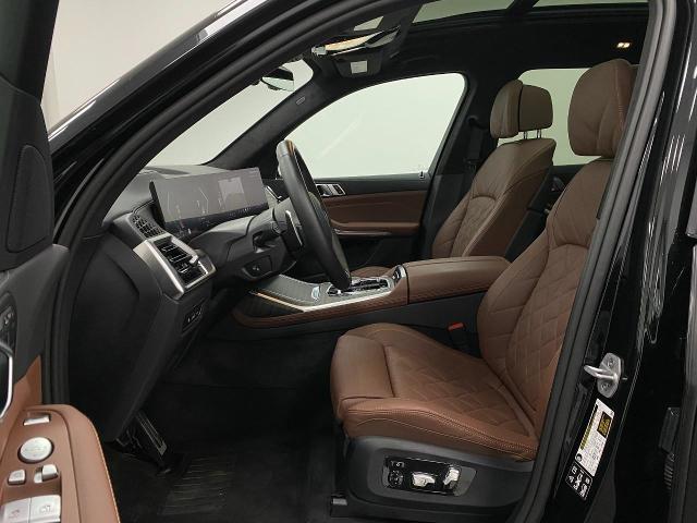 2025 BMW X7 xDrive40i Vehicle Photo in Appleton, WI 54913