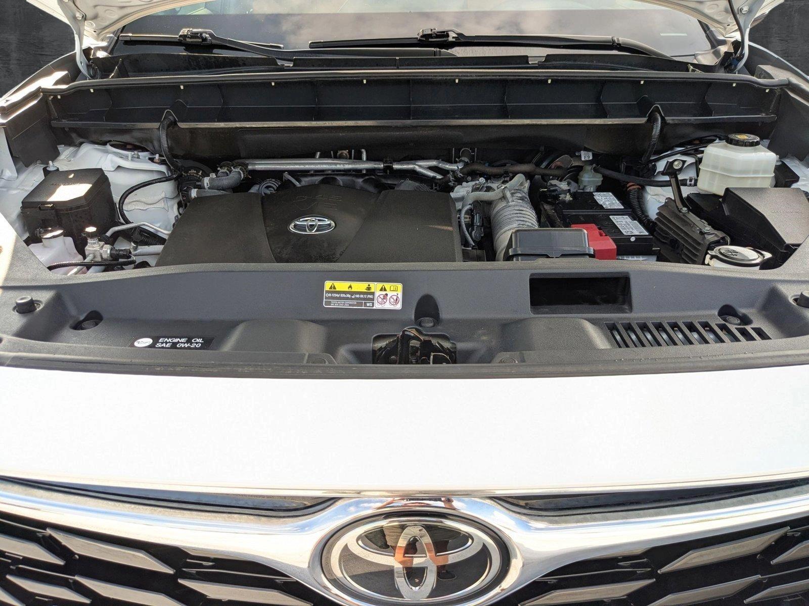 2021 Toyota Highlander Vehicle Photo in Clearwater, FL 33765