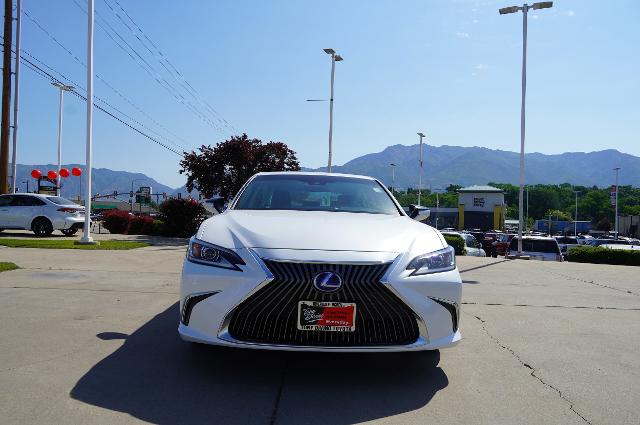 2021 Lexus ES 300h Vehicle Photo in Riverdale, UT 84405