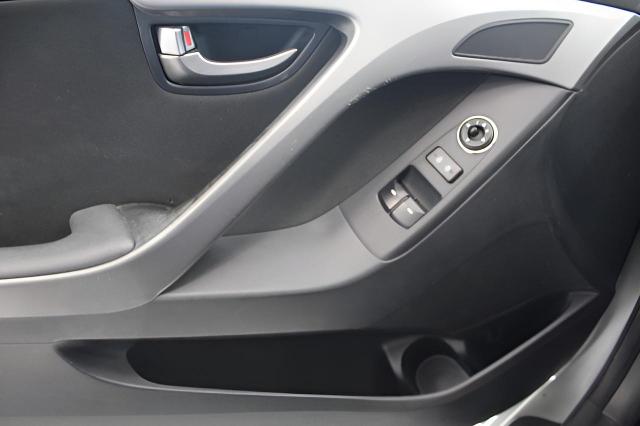 2013 Hyundai ELANTRA Coupe Vehicle Photo in Green Bay, WI 54304