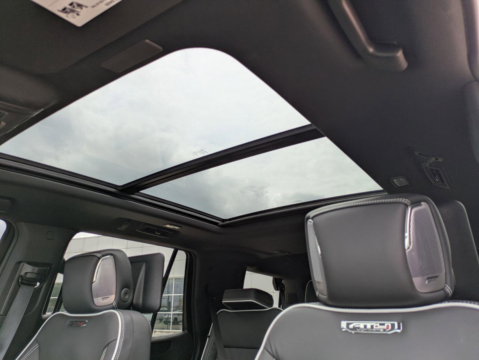 2025 GMC Yukon Vehicle Photo in SELMA, TX 78154-1460