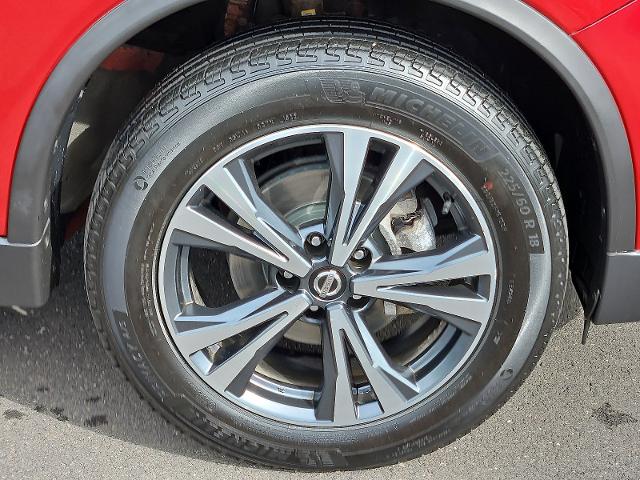 2018 Nissan Rogue Vehicle Photo in TREVOSE, PA 19053-4984