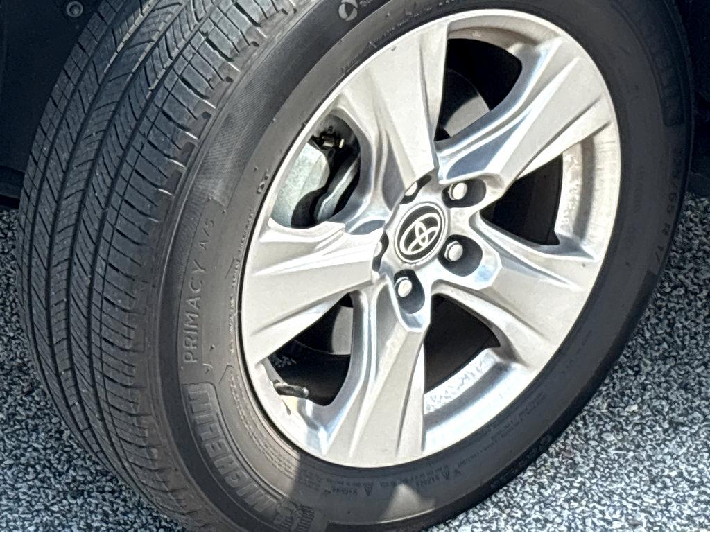 2022 Toyota RAV4 Vehicle Photo in POOLER, GA 31322-3252