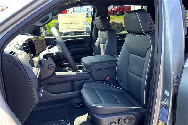 2025 Chevrolet Tahoe Vehicle Photo in KANSAS CITY, MO 64114-4502