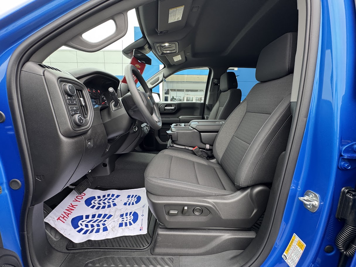 2025 Chevrolet Silverado 1500 Vehicle Photo in BOONVILLE, IN 47601-9633