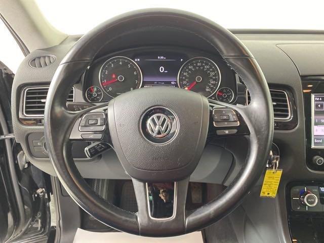 2012 Volkswagen Touareg Vehicle Photo in MEDINA, OH 44256-9001