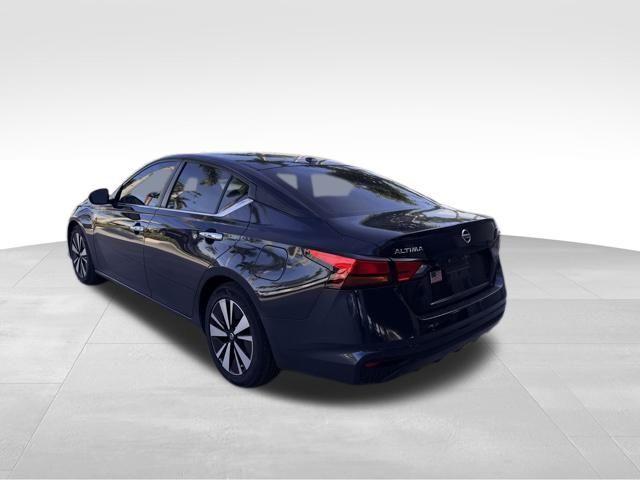 2021 Nissan Altima Vehicle Photo in DELRAY BEACH, FL 33483-3294