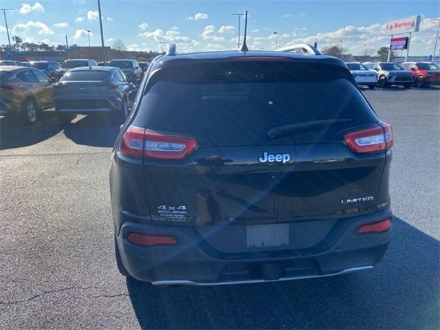 2018 Jeep Cherokee Vehicle Photo in LEWES, DE 19958-4935