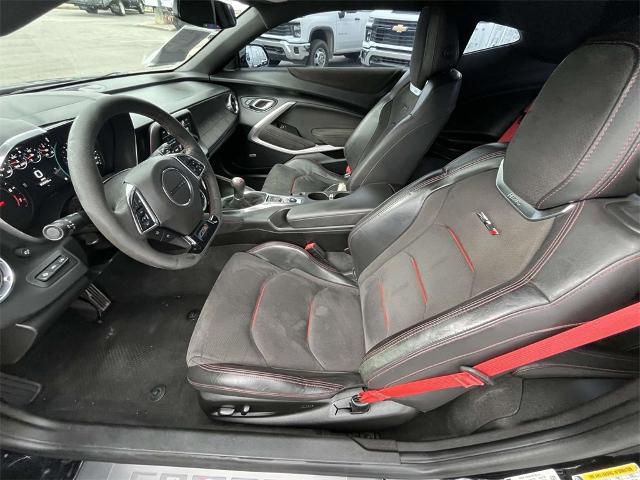 2018 Chevrolet Camaro Vehicle Photo in ALCOA, TN 37701-3235