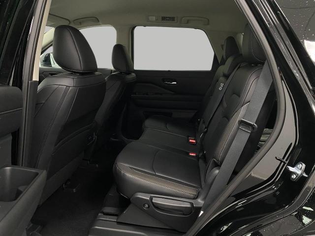 2025 Nissan Pathfinder Vehicle Photo in Appleton, WI 54913