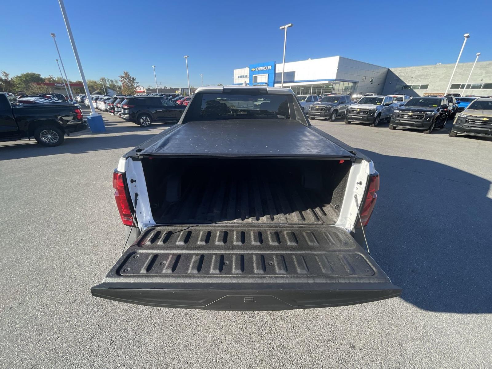 2024 Chevrolet Silverado EV Vehicle Photo in BENTONVILLE, AR 72712-4322