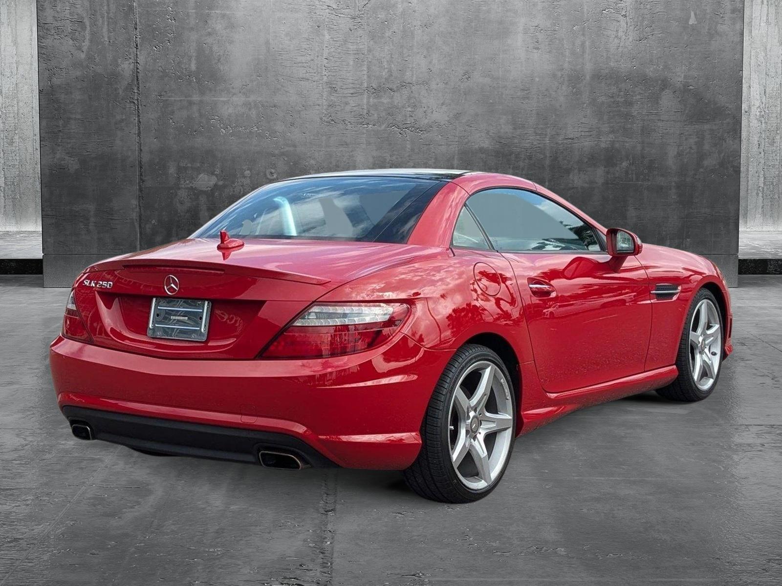 2015 Mercedes-Benz SLK-Class Vehicle Photo in Wesley Chapel, FL 33544