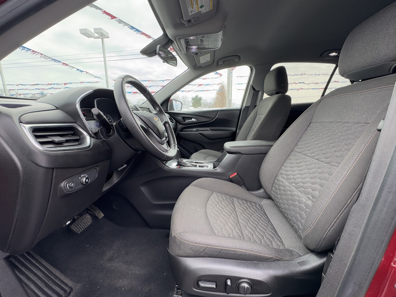 2019 Chevrolet Equinox Vehicle Photo in BOONVILLE, IN 47601-9633