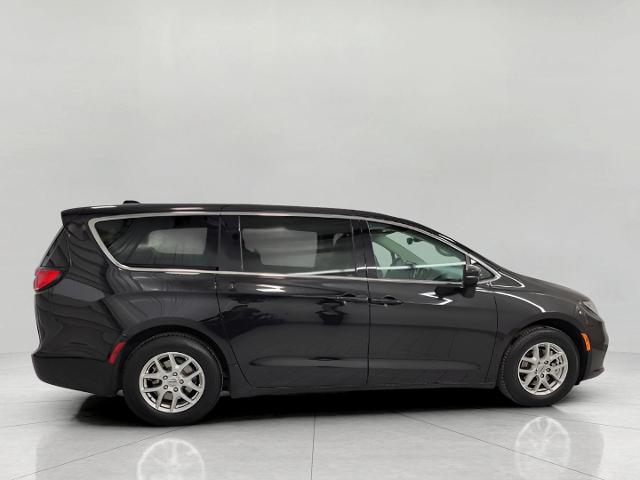 2023 Chrysler Pacifica Vehicle Photo in Green Bay, WI 54304