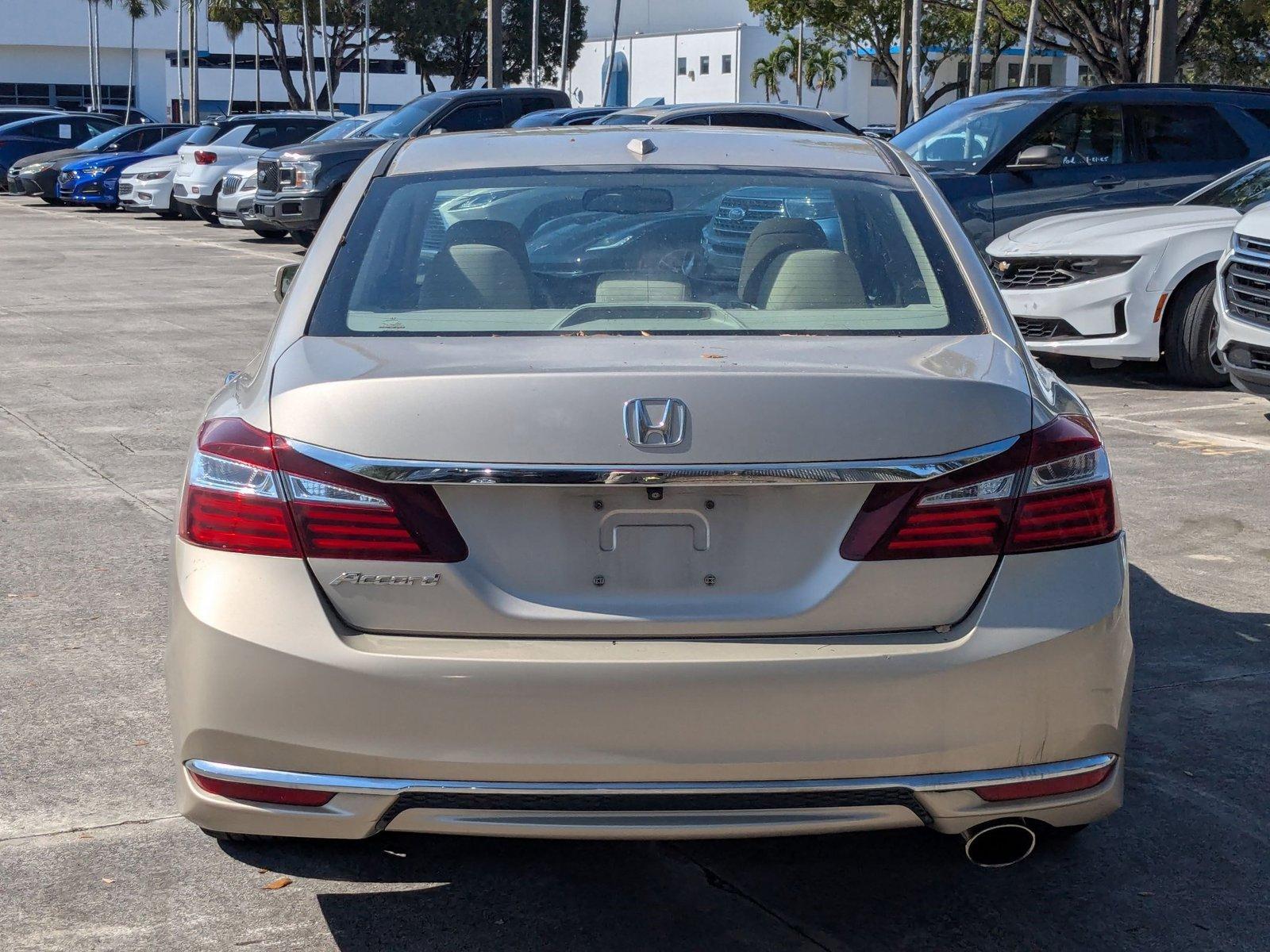 2017 Honda Accord Sedan Vehicle Photo in PEMBROKE PINES, FL 33024-6534