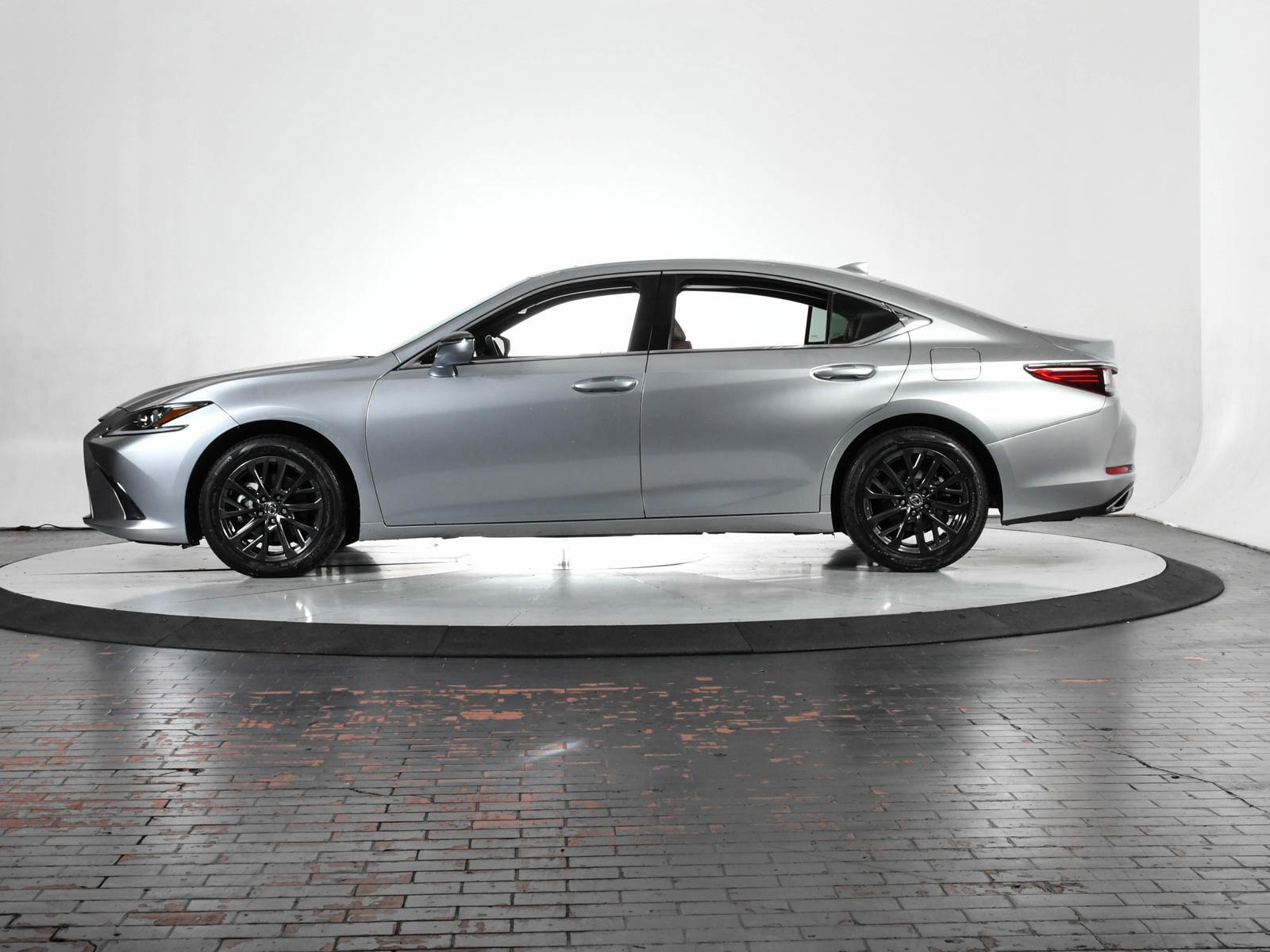 2023 Lexus ES 350 Vehicle Photo in DALLAS, TX 75235