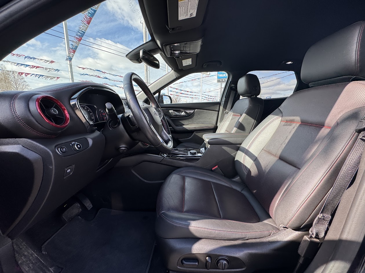 2021 Chevrolet Blazer Vehicle Photo in BOONVILLE, IN 47601-9633