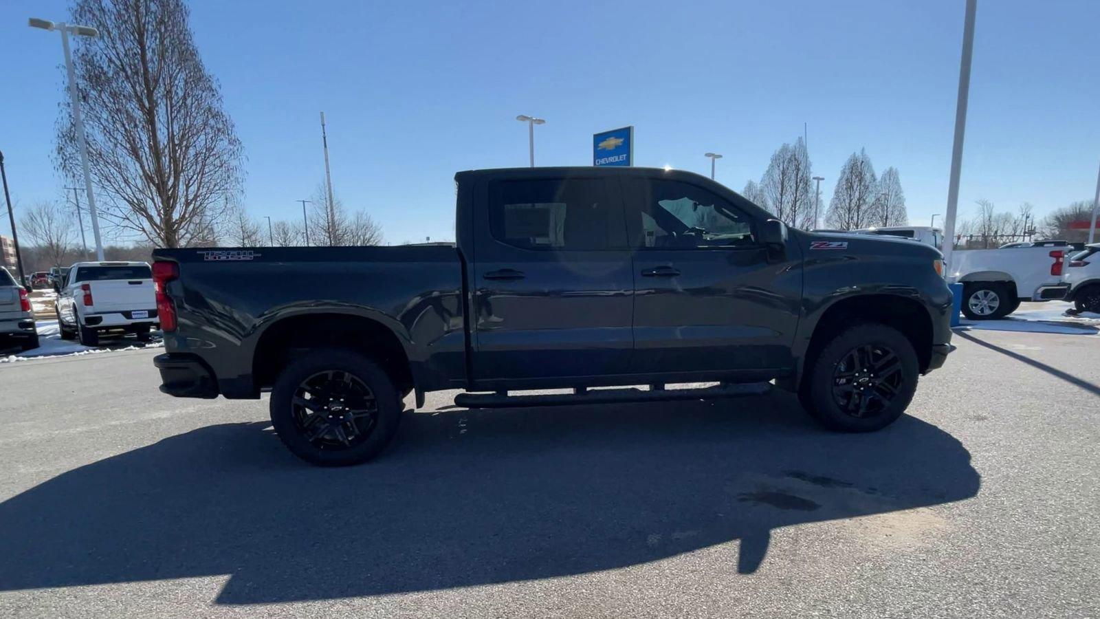 2025 Chevrolet Silverado 1500 Vehicle Photo in BENTONVILLE, AR 72712-4322