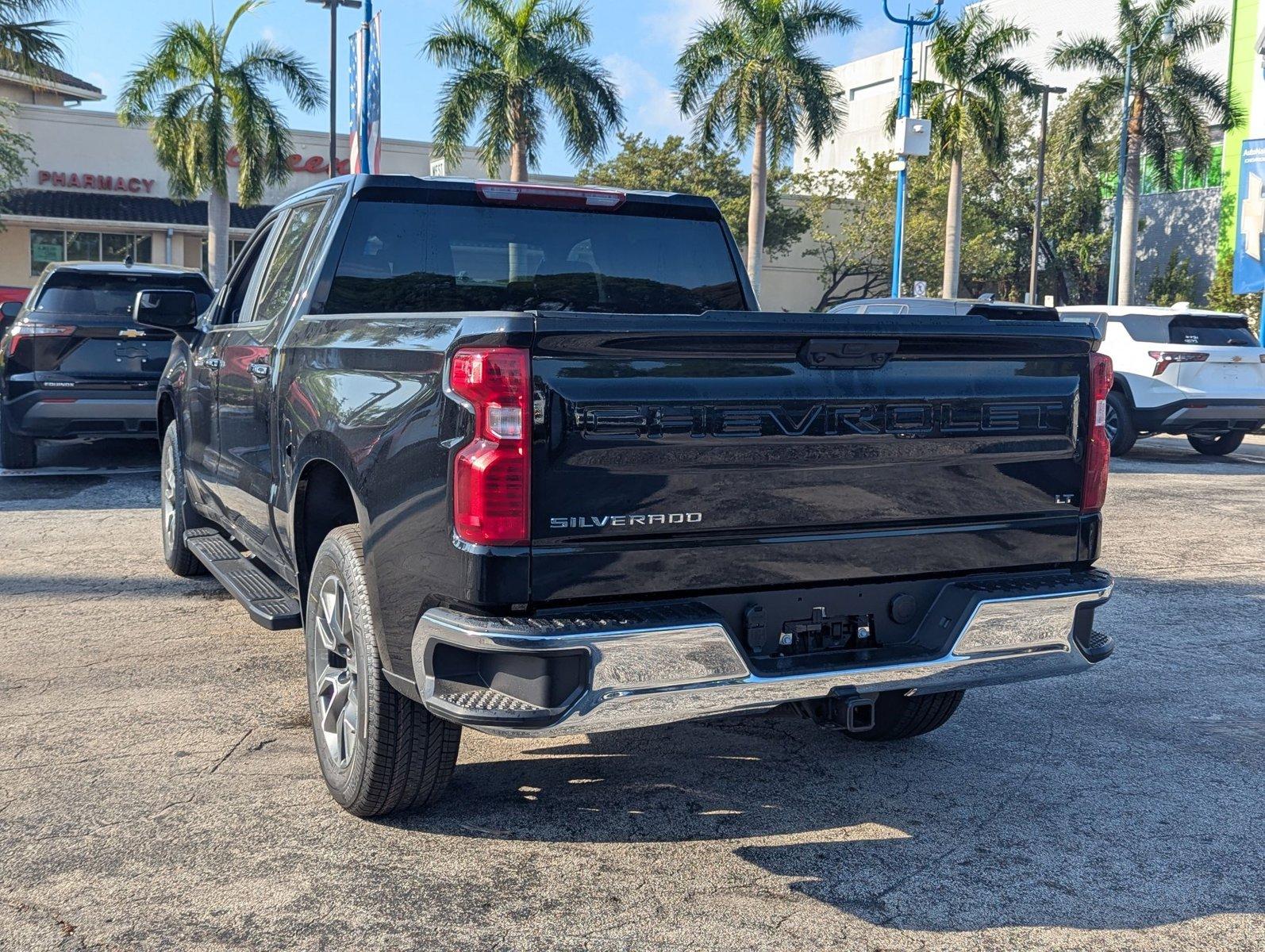 2025 Chevrolet Silverado 1500 Vehicle Photo in MIAMI, FL 33134-2699