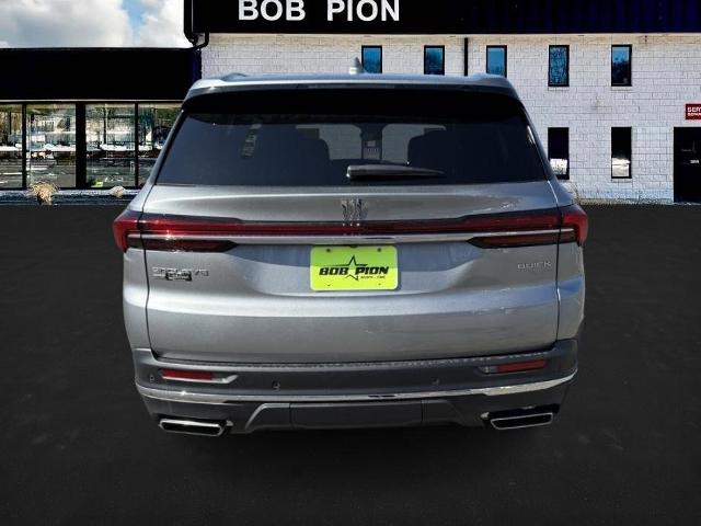 2025 Buick Enclave Vehicle Photo in CHICOPEE, MA 01020-5001