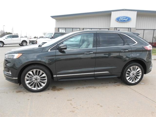 Used 2024 Ford Edge Titanium with VIN 2FMPK4K95RBA00997 for sale in Tyndall, SD
