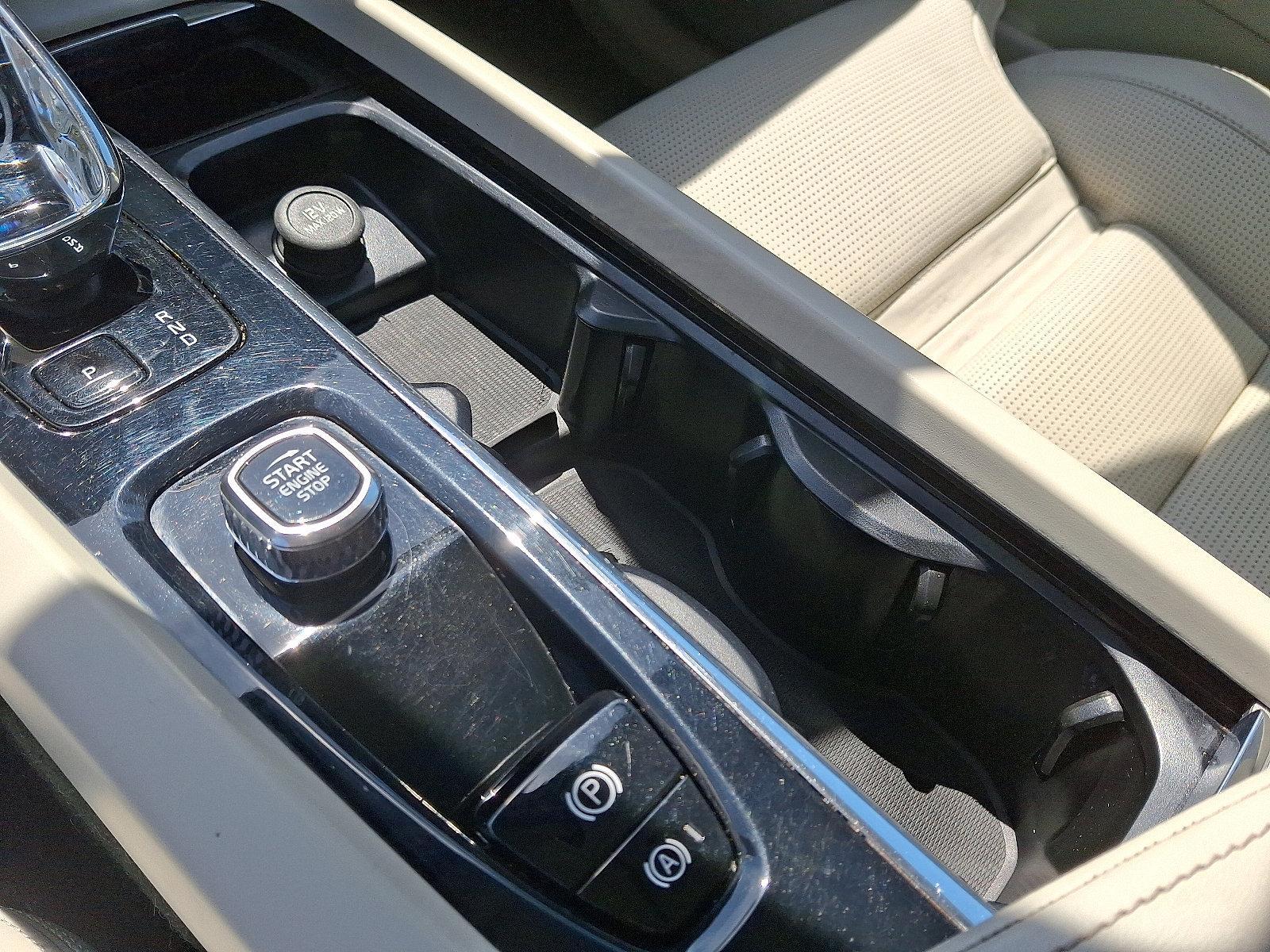 2023 Volvo XC60 Vehicle Photo in Trevose, PA 19053