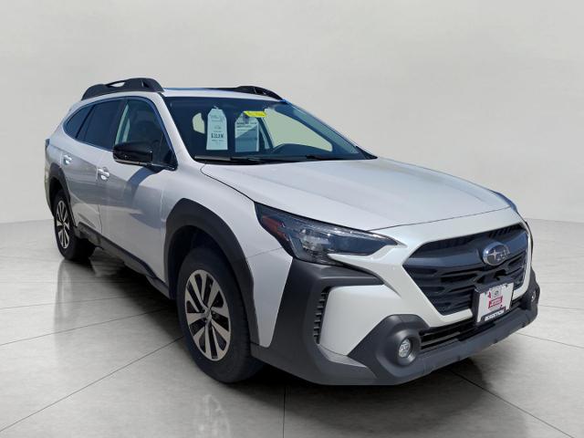 2025 Subaru Outback Vehicle Photo in Green Bay, WI 54304