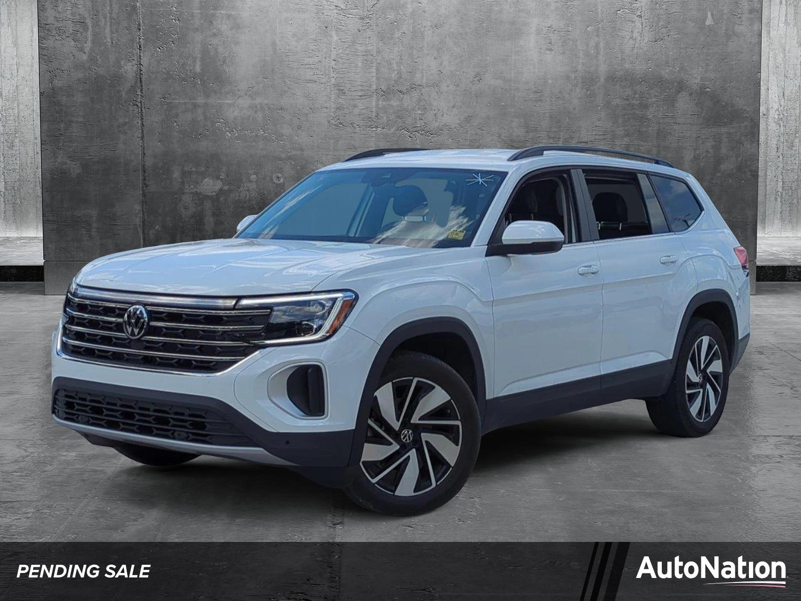 2024 Volkswagen Atlas Vehicle Photo in Pembroke Pines, FL 33027