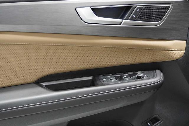 2024 Volkswagen Atlas Cross Sport Vehicle Photo in GRAPEVINE, TX 76051