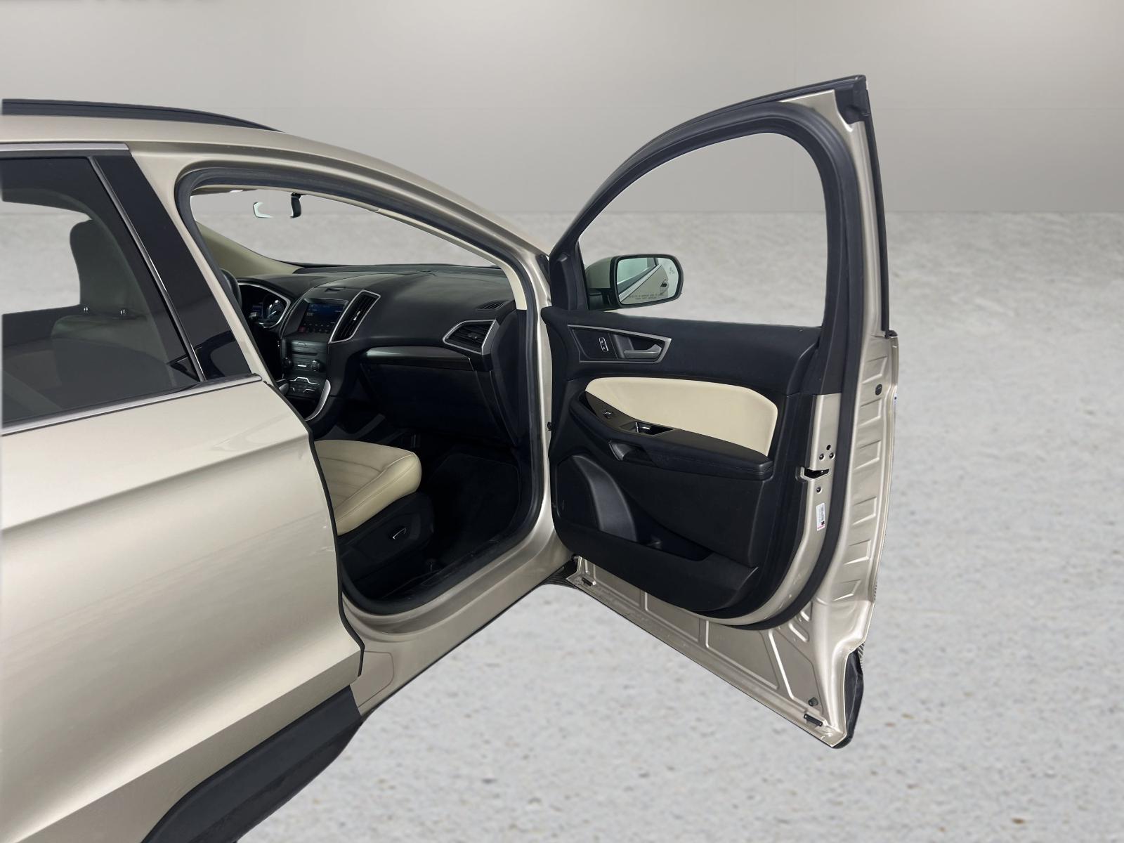 2017 Ford Edge Vehicle Photo in GEORGETOWN, TX 78626-7508