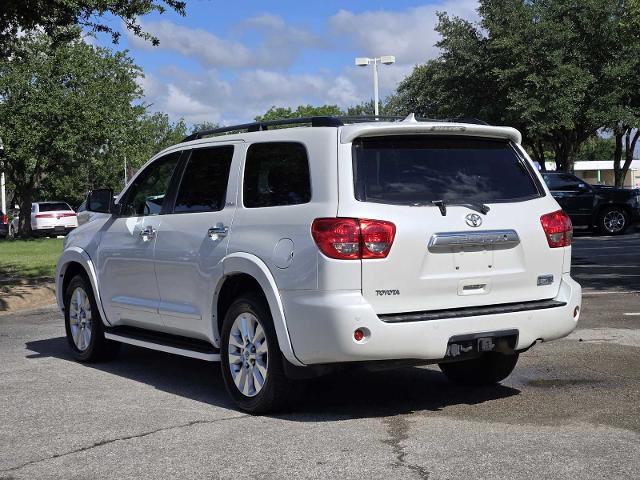2010 Toyota Sequoia Vehicle Photo in DENTON, TX 76210-9321